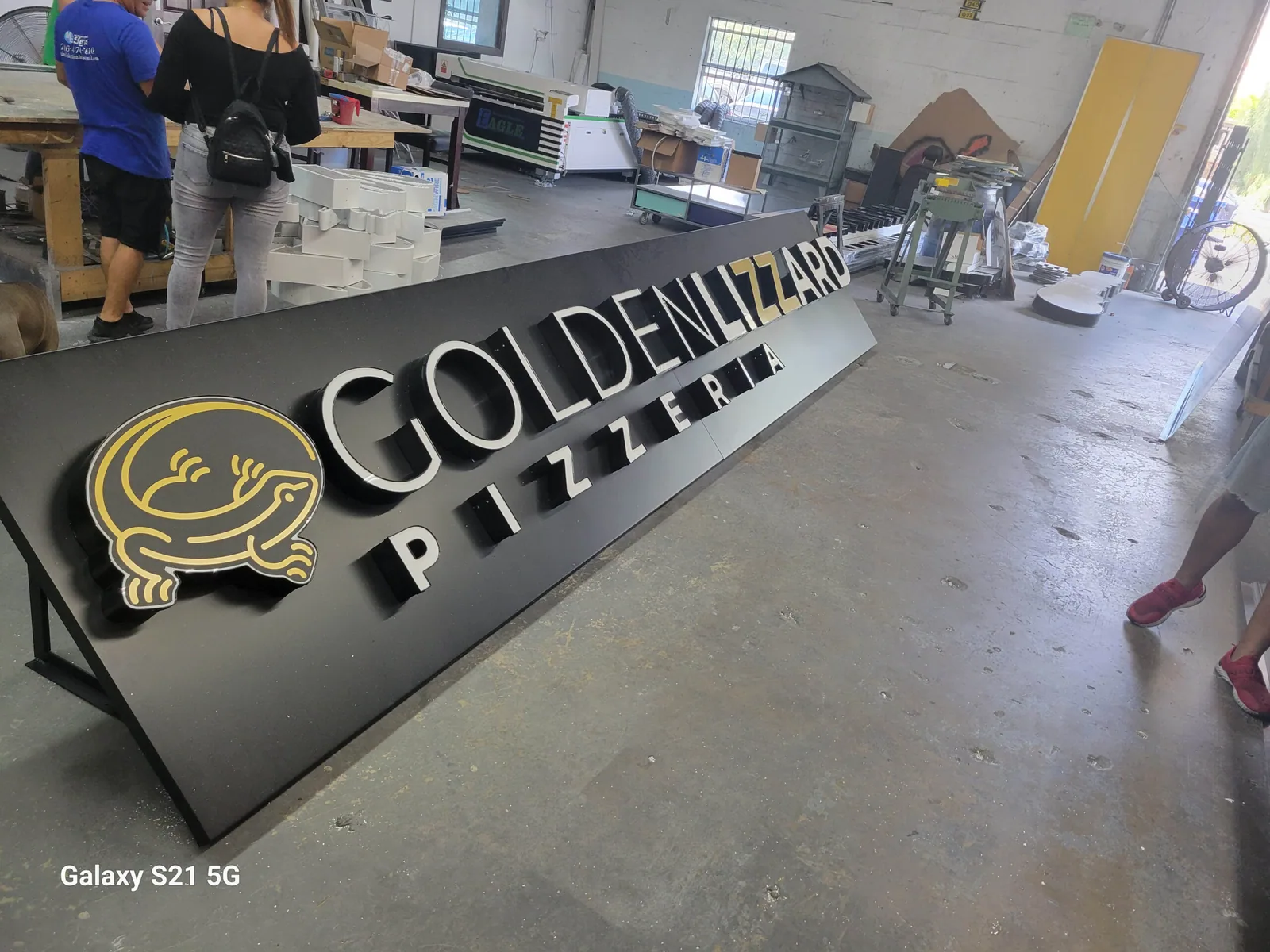 Miami Electrical Signs portfolio piece 1